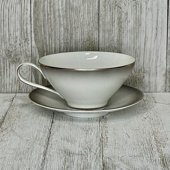 Vintage Rosenthal Continental Elegance Platinum Trim Tea Cup & Saucer Set - Picture 1 of 8